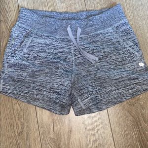 🌼2/15 90 degree comfy shorts!